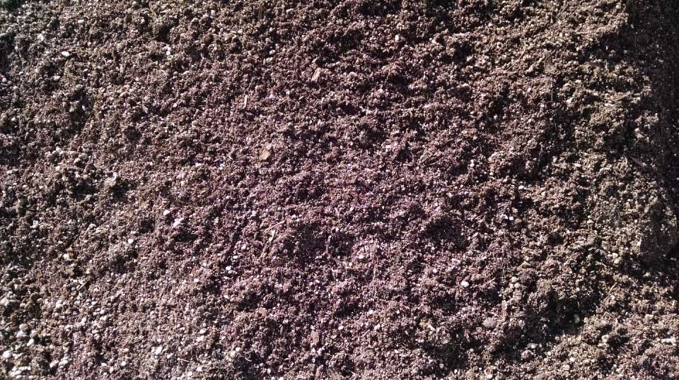 Soil and Compost Mix - Happy Hipey